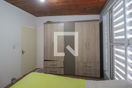 Casa à venda com 250m², 3 quartos e 2 vagas Casa à venda com 250m², 3 quartos e 2 vagasQuarto