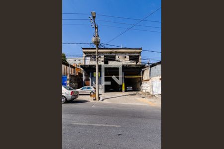 Casa para alugar com 360m², 3 quartos e 2 vagas