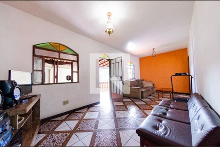 Casa à venda com 3 quartos, 360m² em Dom Bosco, Belo Horizonte