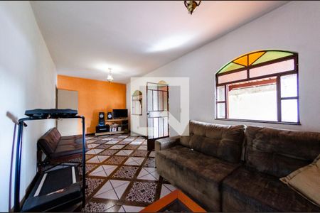 Casa à venda com 3 quartos, 360m² em Dom Bosco, Belo Horizonte