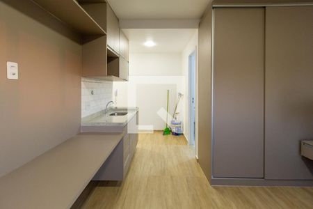 Cozinha de kitnet/studio para alugar com 1 quarto, 22m² em Vila Esperança, São Paulo