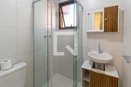 Banheiro de kitnet/studio para alugar com 1 quarto, 22m² em Vila Esperança, São Paulo