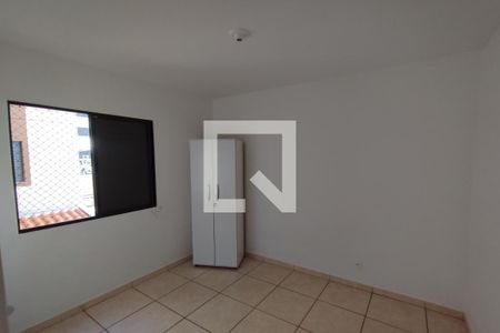 Dormitório 01 de apartamento para alugar com 2 quartos, 43m² em Jardim Santa Cecilia - Bonfim Paulista, Ribeirão Preto