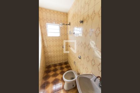 Banheiro de apartamento para alugar com 1 quarto, 65m² em Parque Novo Mundo, São Paulo