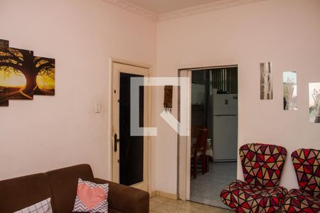 Apartamento à venda com 65m², 2 quartos e sem vagaSala