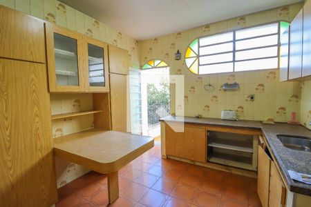 Casa à venda com 162m², 3 quartos e 1 vaga Casa à venda com 162m², 3 quartos e 1 vagaCozinha