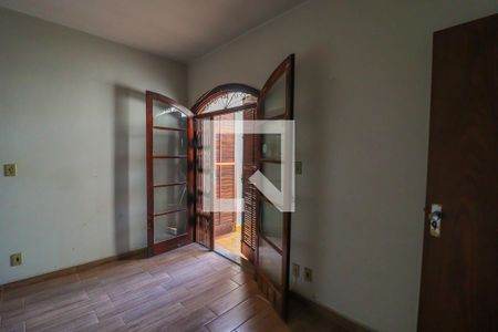 Casa à venda com 162m², 3 quartos e 1 vaga Casa à venda com 162m², 3 quartos e 1 vagaQuarta 3