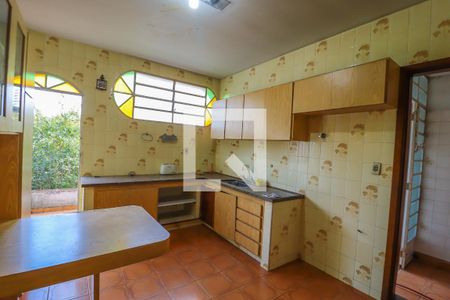 Casa à venda com 162m², 3 quartos e 1 vaga Casa à venda com 162m², 3 quartos e 1 vagaCozinha