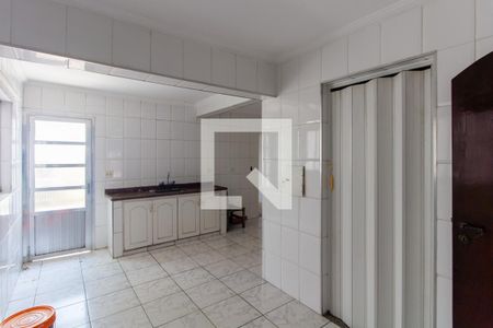 Cozinha de casa para alugar com 3 quartos, 170m² em Jardim Guairaca, São Paulo