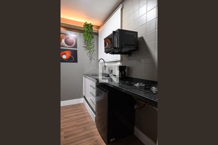 Cozinha de kitnet/studio para alugar com 1 quarto, 36m² em Liberdade, São Paulo