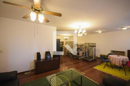 Sala de apartamento para alugar com 3 quartos, 186m² em Real Parque, São Paulo