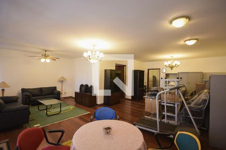 Sala de apartamento para alugar com 3 quartos, 186m² em Real Parque, São Paulo