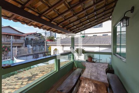 Varanda de casa para alugar com 3 quartos, 223m² em Esplanada, Belo Horizonte