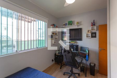 Quarto 1 de casa para alugar com 3 quartos, 223m² em Esplanada, Belo Horizonte