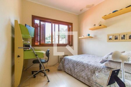 Casa à venda com 3 quartos, 217m² em Vila Jardim, Porto Alegre