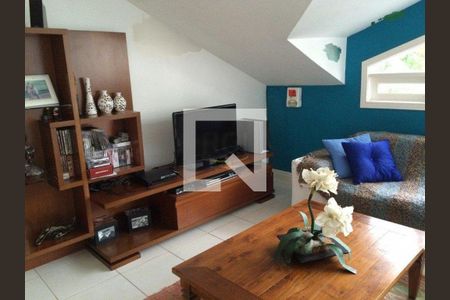 Casa à venda com 4 quartos, 285m² em Jardim Itu, Porto Alegre