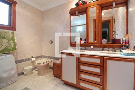 Casa à venda com 381m², 4 quartos e 4 vagas