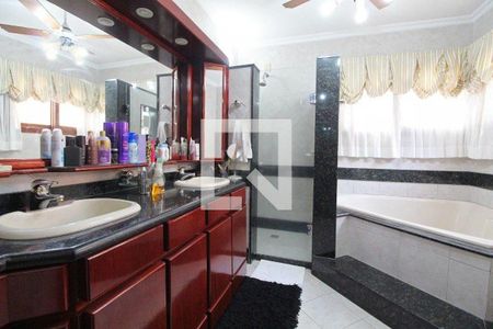 Casa à venda com 381m², 4 quartos e 4 vagas