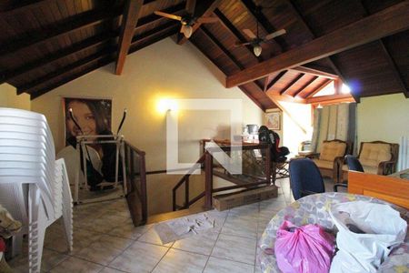 Casa à venda com 381m², 4 quartos e 4 vagas