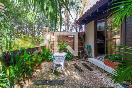 Casa à venda com 3 quartos, 120m² em Jardim Sabará, Porto Alegre