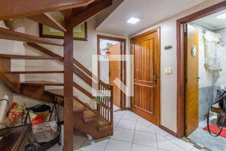 Casa à venda com 3 quartos, 120m² em Jardim Sabará, Porto Alegre