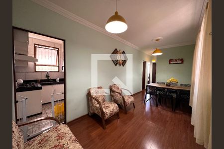 Sala de apartamento para alugar com 3 quartos, 70m² em Sagrada Família, Belo Horizonte