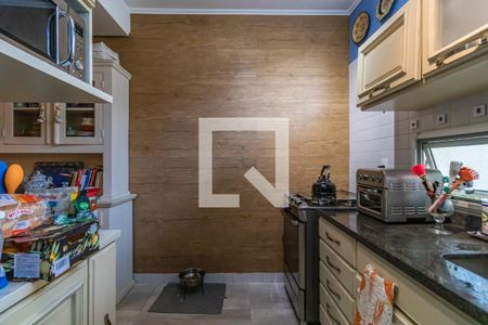 Casa de condomínio à venda com 205m², 3 quartos e 4 vagas Casa de condomínio à venda com 205m², 3 quartos e 4 vagasCozinha