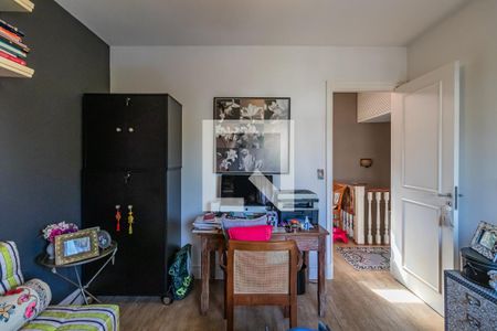 Casa de condomínio à venda com 205m², 3 quartos e 4 vagas Casa de condomínio à venda com 205m², 3 quartos e 4 vagasQuarto 2