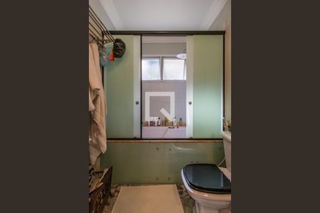 Casa de condomínio à venda com 205m², 3 quartos e 4 vagas Casa de condomínio à venda com 205m², 3 quartos e 4 vagasBanheiro da Suíte