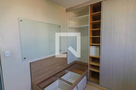 Quarto 1 de apartamento para alugar com 2 quartos, 54m² em Jardim Pinheiros, São Paulo