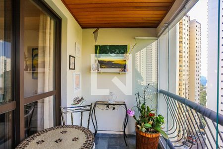 Varanda de apartamento à venda com 3 quartos, 110m² em Chácara Agrindus, Taboão da Serra