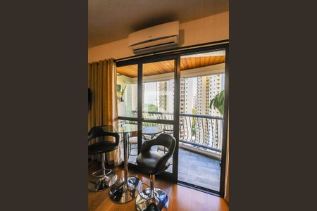 Varanda de apartamento à venda com 3 quartos, 110m² em Chácara Agrindus, Taboão da Serra