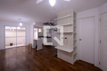 Sala de casa de condomínio à venda com 2 quartos, 100m² em Vila da Saúde, São Paulo