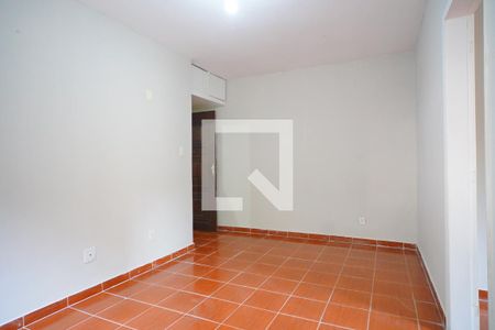 Sala de apartamento para alugar com 1 quarto, 45m² em Passo da Areia, Porto Alegre