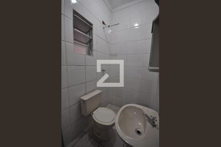 Banheiro da Suíte 1 de casa à venda com 2 quartos, 120m² em Vila Paiva, São Paulo