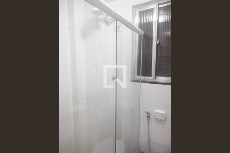 Banheiro de kitnet/studio à venda com 1 quarto, 24m² em Centro, Niterói