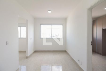 Sala  de apartamento para alugar com 2 quartos, 35m² em Chácara Califórnia, São Paulo