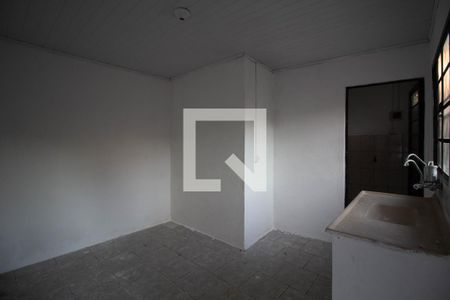 Cozinha de casa para alugar com 1 quarto, 30m² em Itaquera, São Paulo