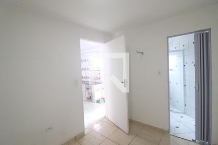 Quarto 2 de casa para alugar com 2 quartos, 45m² em Vila Romero, São Paulo