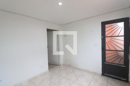 Sala  de casa para alugar com 2 quartos, 45m² em Vila Romero, São Paulo