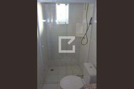 Banheiro de apartamento para alugar com 1 quarto, 43m² em São João do Rio Vermelho, Florianópolis
