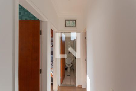 Corredor de apartamento para alugar com 3 quartos, 60m² em Ipiranga, Belo Horizonte