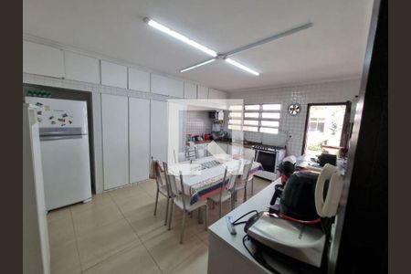 Casa à venda com 4 quartos, 400m² em Vila Cruzeiro, São Paulo