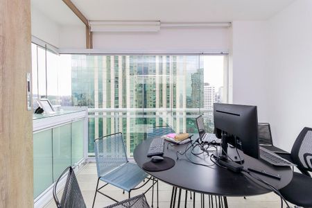 Sala - Varanda de apartamento à venda com 2 quartos, 72m² em Brooklin, São Paulo