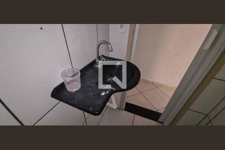 Banheiro de casa para alugar com 1 quarto, 60m² em Padroeira, Osasco