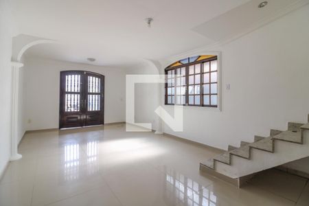 Casa de condomínio à venda com 160m², 2 quartos e 2 vagasSala