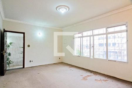 Sala de casa para alugar com 4 quartos, 193m² em Parque Peruche, São Paulo