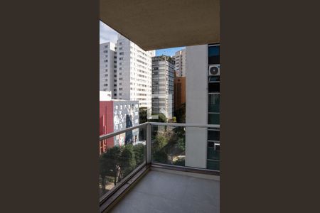 Varanda de apartamento à venda com 4 quartos, 237m² em Higienópolis, São Paulo