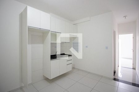 Sala-Cozinha de apartamento para alugar com 1 quarto, 40m² em Vila Carmosina, São Paulo