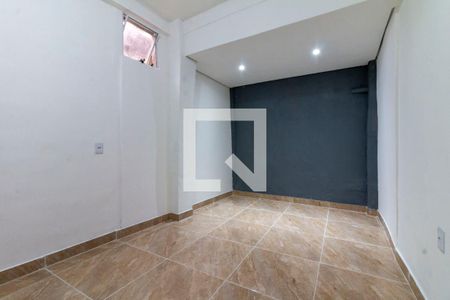 Quarto de casa para alugar com 1 quarto, 90m² em Cidade Líder, São Paulo